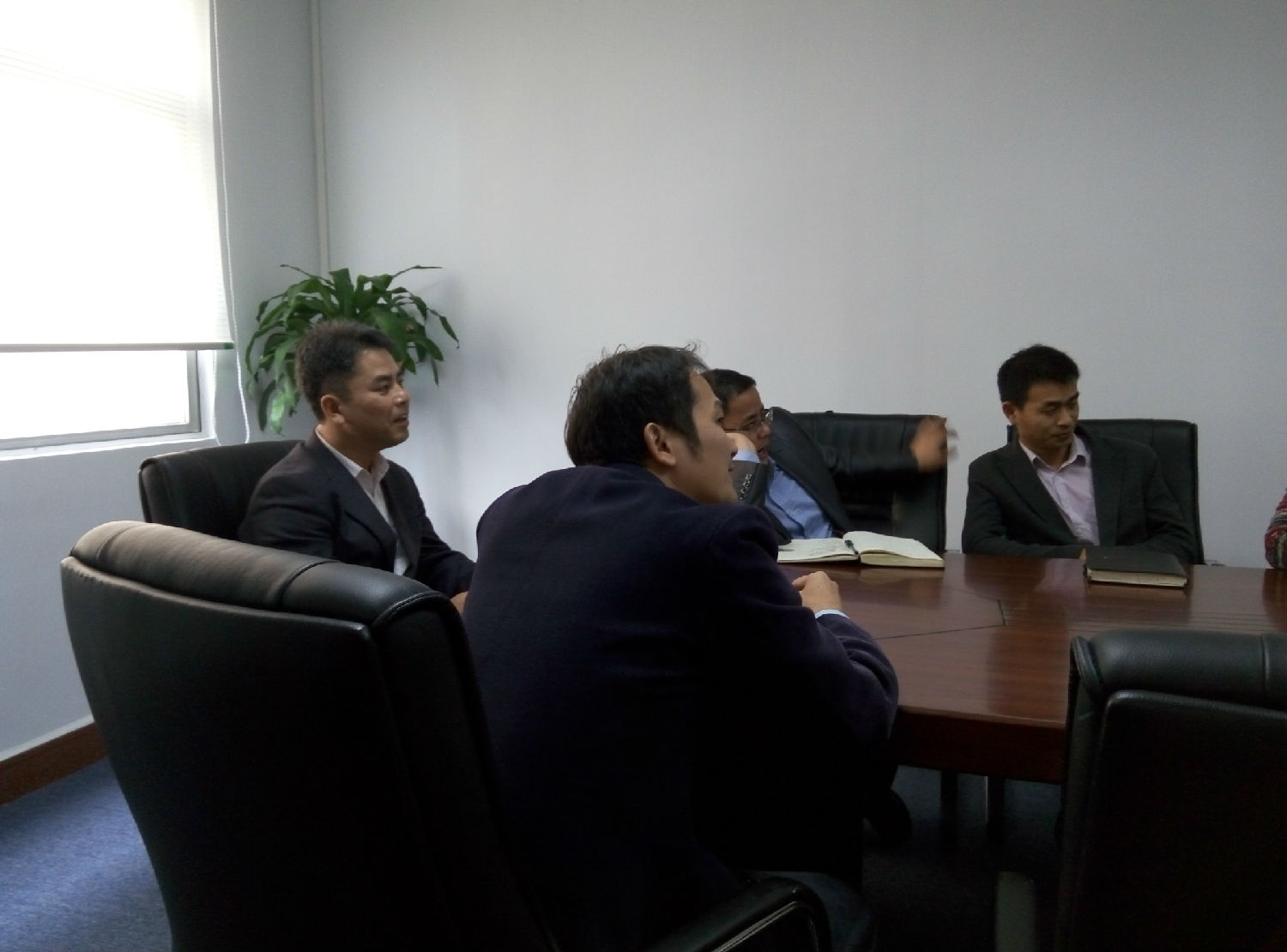 優(yōu)秀員工投票現(xiàn)場(chǎng)1 優(yōu)秀員工投票現(xiàn)場(chǎng)1