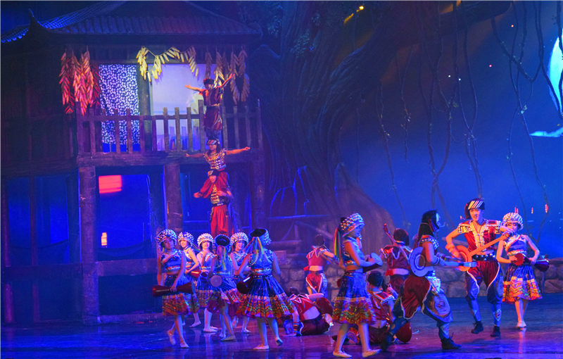 touring in ZJJ147.jpg touring in ZJJ147.jpg