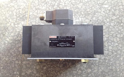 伺服閥.jpg 伺服閥.jpg