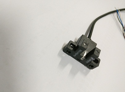 電渦流傳感器有什么缺點(diǎn)，與電渦流式傳感器有什么不同？