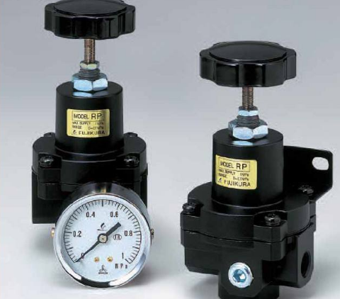 氣動(dòng)控制閥設(shè)備，蒸氣調(diào)節(jié)閥與液壓調(diào)節(jié)閥有什么不同？